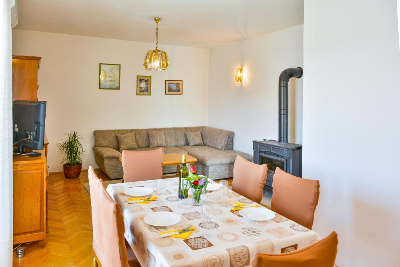 Apartman Gabrijela เซนญ์ ภายนอก รูปภาพ